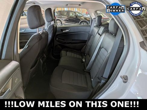 Used 2024 Ford Edge SE image 15