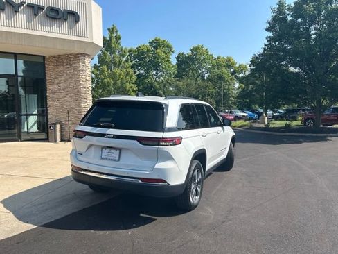 Used 2022 Jeep Grand Cherokee Limited 4xe AWD/4WD image 7