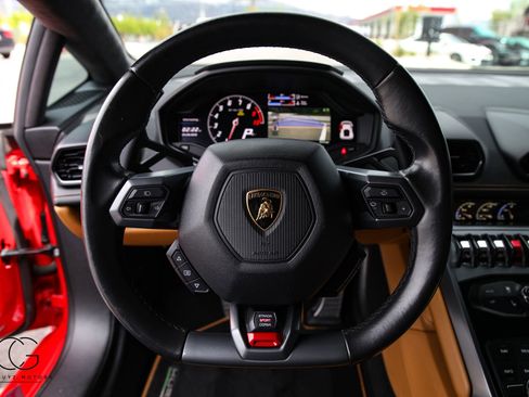 Used 2015 Lamborghini Huracan LP 610-4 AWD/4WD image 42
