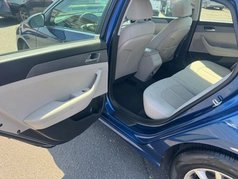 Used 2019 Hyundai Sonata SE FWD image 21