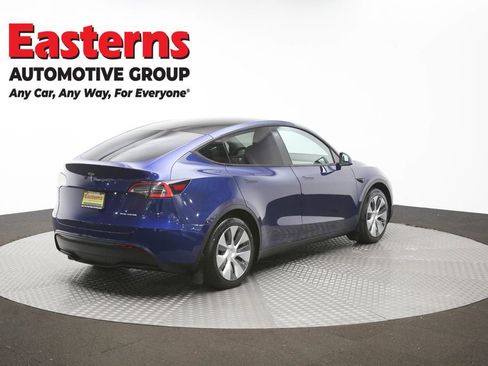 Used 2021 Tesla Model Y Long Range AWD/4WD image 35