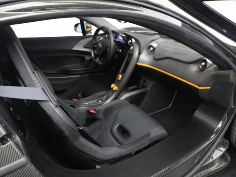 Used 2014 McLaren P1 image 26