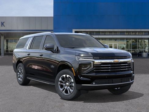 New 2026 Chevrolet Suburban LT w/ Comfort Package AWD/4WD image 7