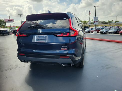 Used 2025 Honda CR-V Sport Touring image 11