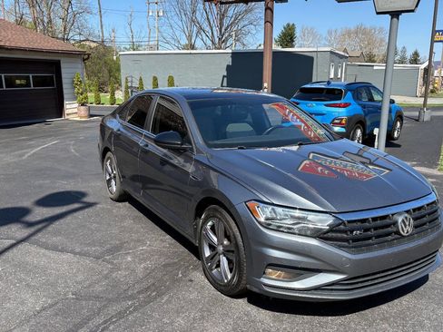 Used 2020 Volkswagen Jetta R-Line image 6