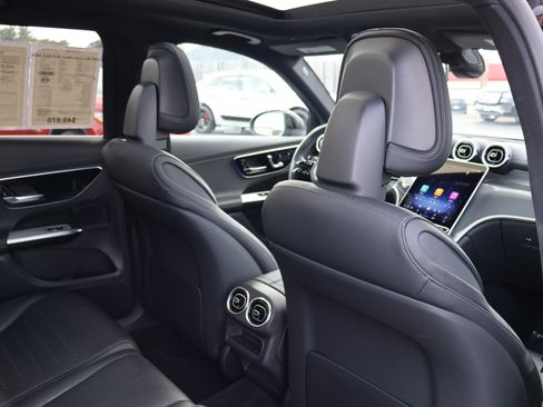 Used 2026 Mercedes-Benz GLC 300 image 26
