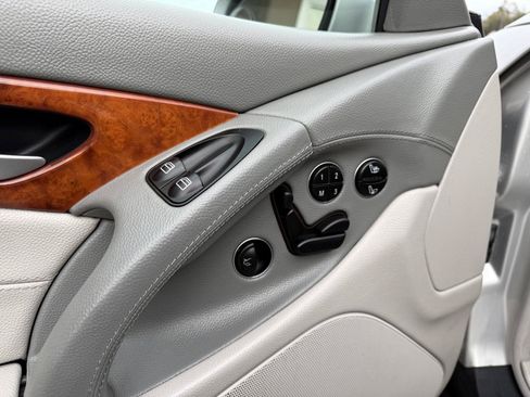 Used 2005 Mercedes-Benz SL 500 image 25