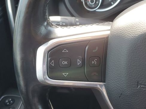 Used 2019 RAM 1500 Laramie AWD/4WD image 22