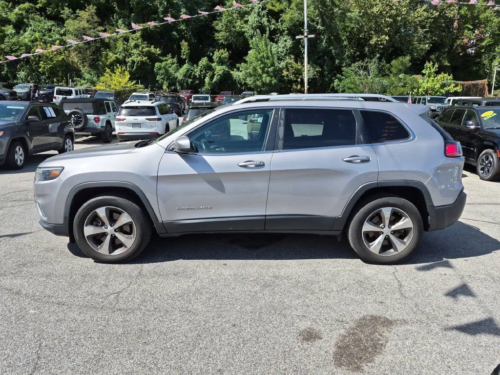Used 2020 Jeep Cherokee Limited AWD/4WD image 10