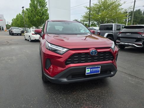 Used 2024 Toyota RAV4 XLE AWD/4WD image 9