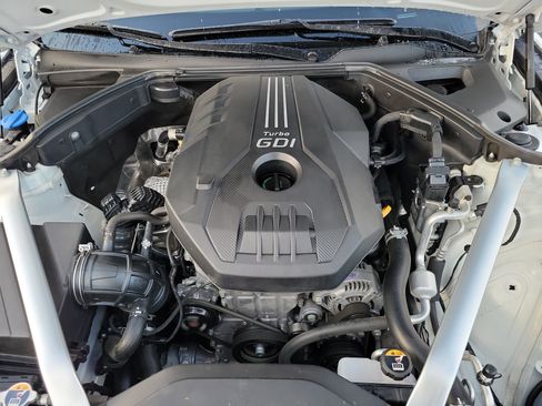 Certified 2023 Genesis G70 2.0T w/ Sport Prestige Package image 25