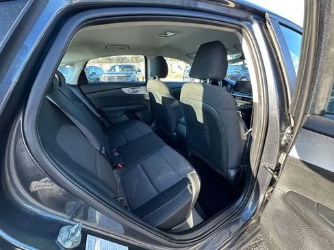 Used 2024 Kia Forte LXS image 17