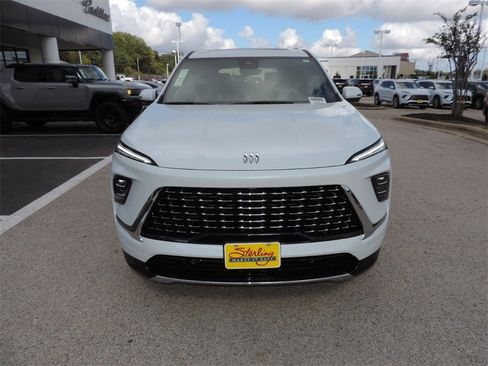 New 2026 Buick Enclave Avenir w/ Super Cruise Package image 2