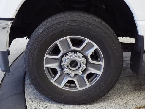 Used 2023 Ford F350 Lariat w/ Lariat Ultimate Package AWD/4WD image 14