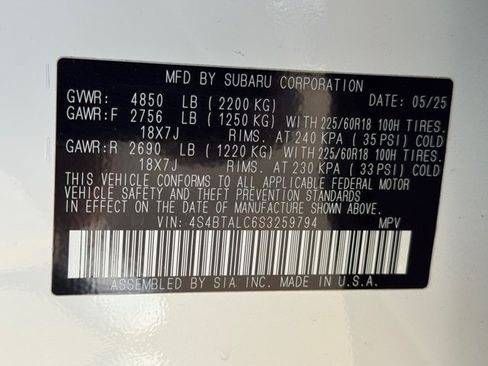 Used 2025 Subaru Outback Onyx Edition AWD/4WD image 38