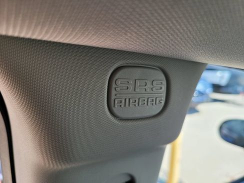 Used 2017 Jeep Compass High Altitude AWD/4WD image 39