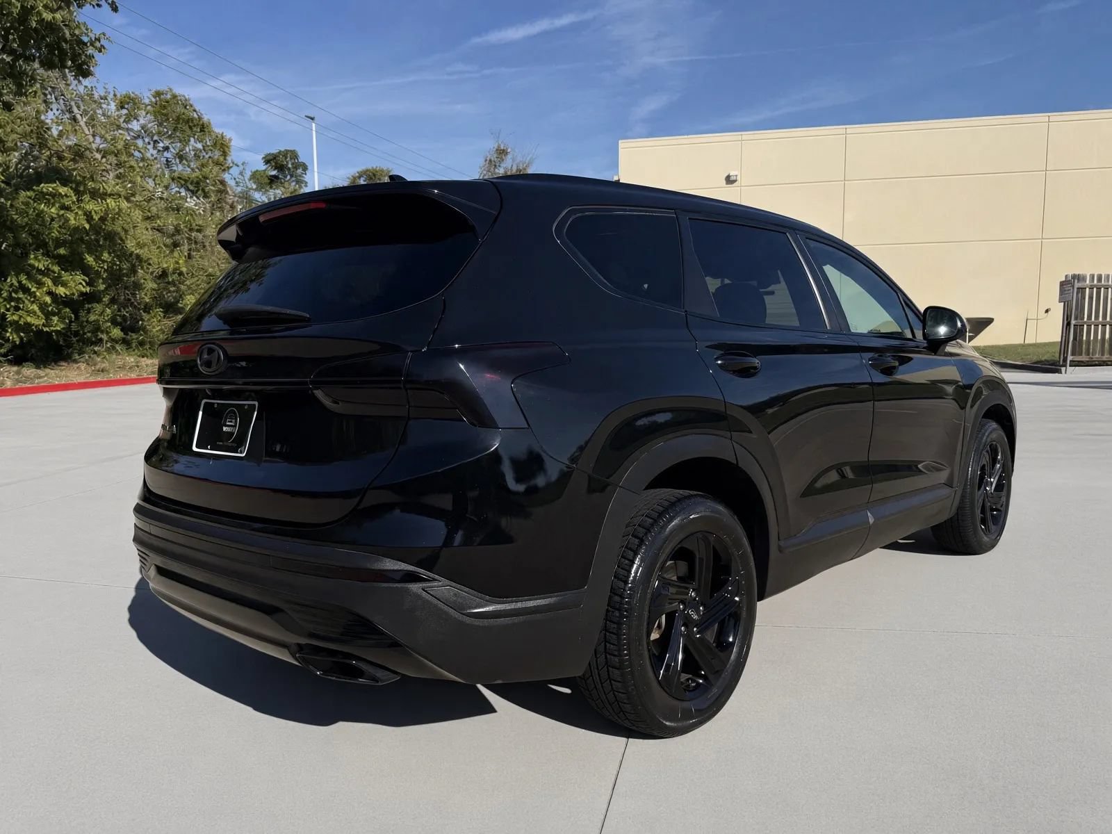 Used 2021 Hyundai Santa Fe SE FWD image 6