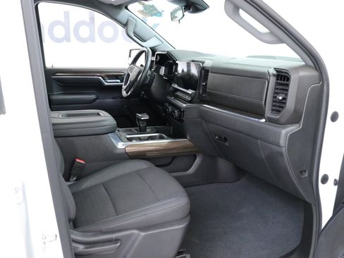 Used 2022 Chevrolet Silverado 1500 LT Trail Boss image 27