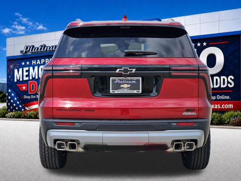 New 2026 Chevrolet Traverse Z71 w/ Driver Confidence Package AWD/4WD image 8