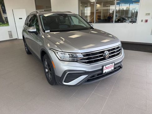Certified 2023 Volkswagen Tiguan SE AWD/4WD image 1