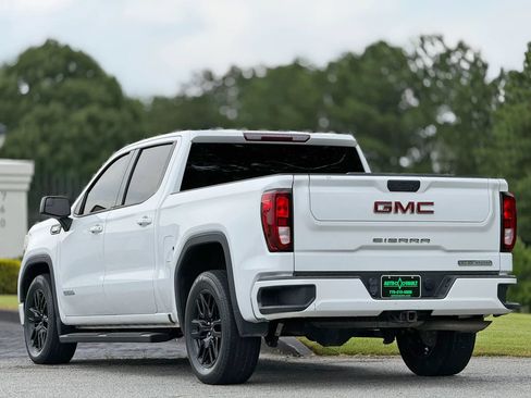 Used 2022 GMC Sierra 1500 Elevation RWD image 9