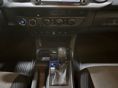 Used 2023 Toyota Tacoma TRD Sport w/ Technology Package image 24