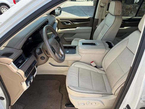 Used 2023 GMC Yukon Denali image 12