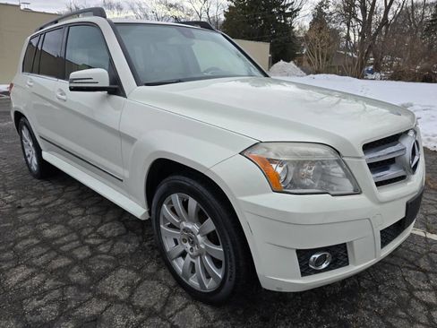 Used 2010 Mercedes-Benz GLK 350 4MATIC image 3