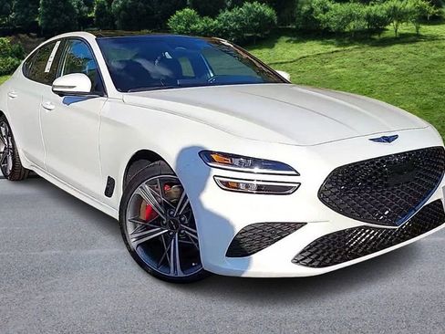 Used 2025 Genesis G70 3.3T Advanced w/ Sport Prestige Package image 2