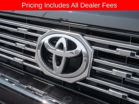 Used 2026 Toyota 4Runner Limited AWD/4WD image 3