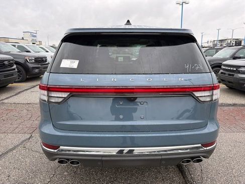 New 2026 Lincoln Aviator AWD image 6