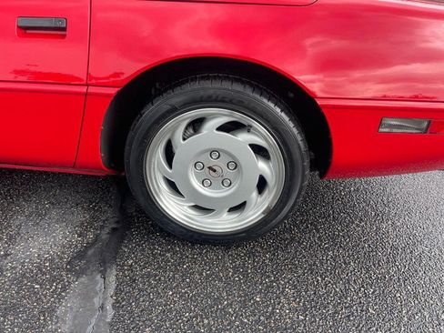 Used 1992 Chevrolet Corvette Convertible RWD image 5