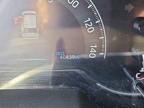Used 2023 Toyota RAV4 LE FWD image 13