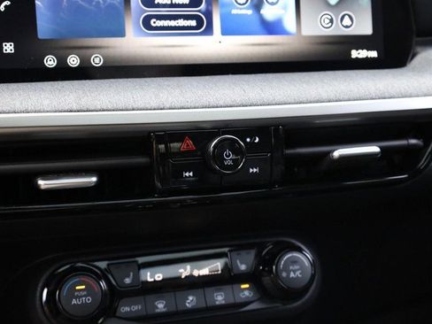 New 2026 Nissan Kicks SV w/ SV Premium Package image 15