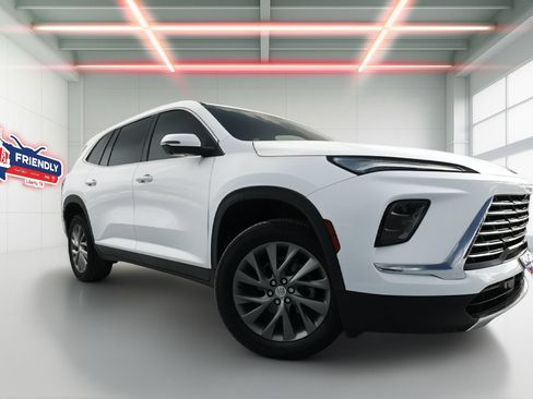 Used 2026 Buick Enclave Preferred FWD image 1