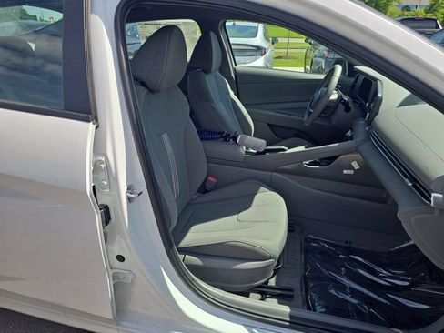 New 2026 Hyundai Elantra Sport FWD image 23