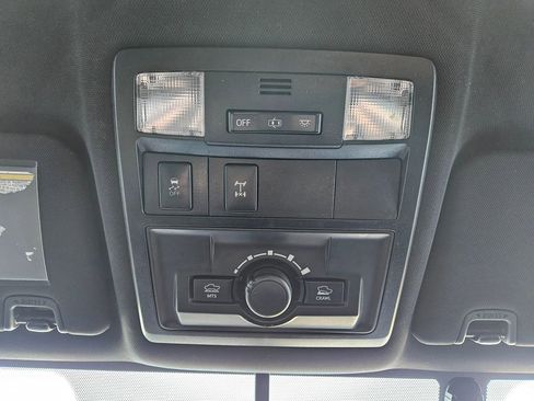 Used 2016 Toyota Tacoma TRD Off-Road image 19