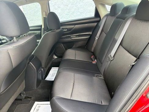 Used 2017 Nissan Altima 2.5 SR w/ Midnight Edition Package FWD image 13