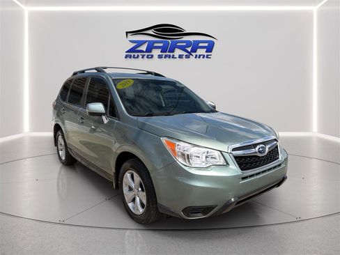 Used 2014 Subaru Forester 2.5i Premium w/ All-Weather Package AWD/4WD image 9