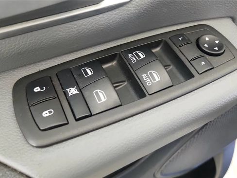 Used 2023 RAM 1500 Big Horn AWD/4WD image 32