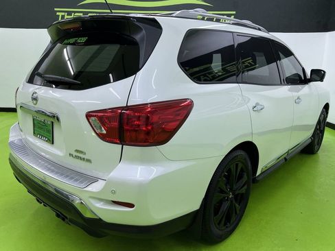 Used 2017 Nissan Pathfinder Platinum w/ Midnight Edition Package AWD/4WD image 10
