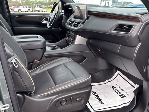 Used 2024 Chevrolet Tahoe Premier w/ Premium Package image 27
