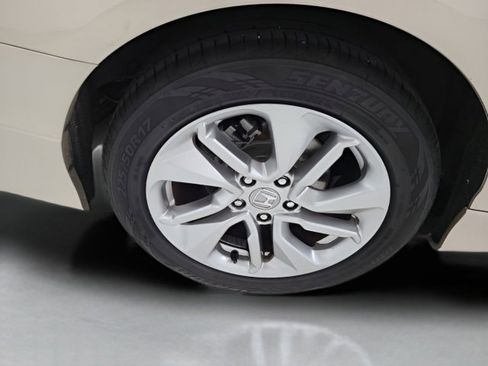 Used 2019 Honda Accord LX image 8