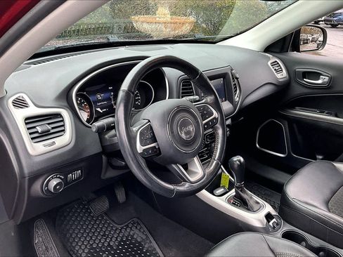 Used 2021 Jeep Compass Latitude w/ Driver Assistance Group image 16