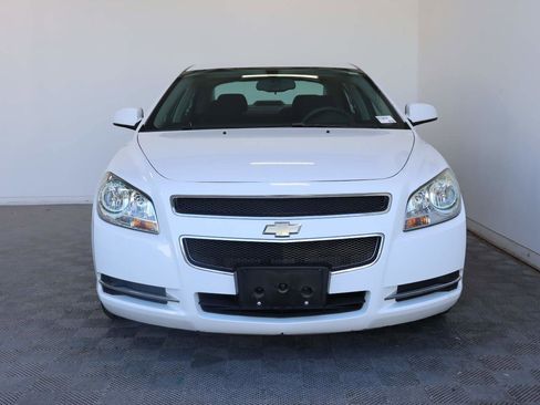 Used 2009 Chevrolet Malibu LT FWD image 2