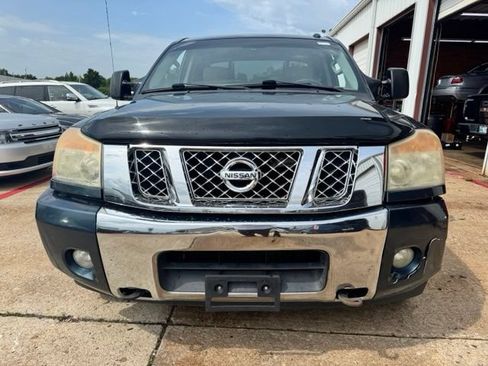 Used 2013 Nissan Titan SV w/ SV Premium Utility Pkg RWD image 2