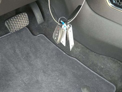 Used 2024 Chevrolet TrailBlazer LT image 18