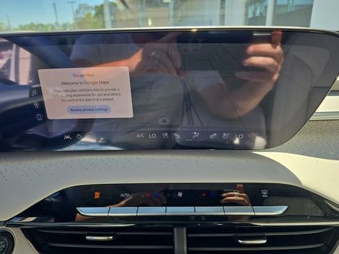 New 2026 Buick Enclave Avenir w/ Super Cruise Package FWD image 20