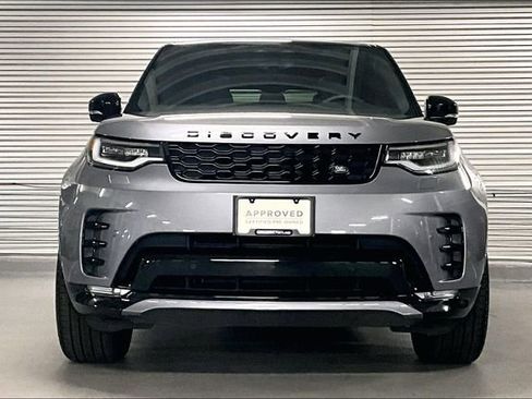 Certified 2025 Land Rover Discovery Dynamic SE AWD/4WD image 2
