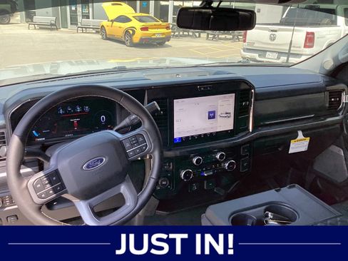 Used 2025 Ford F250 Lariat w/ Black Appearance Package AWD/4WD image 6